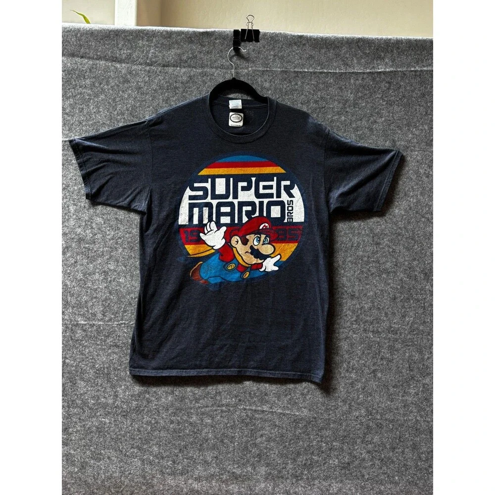 Super Mario Bros Nintendo Men’s L Gray Retro Graphic T-Shirt Mario